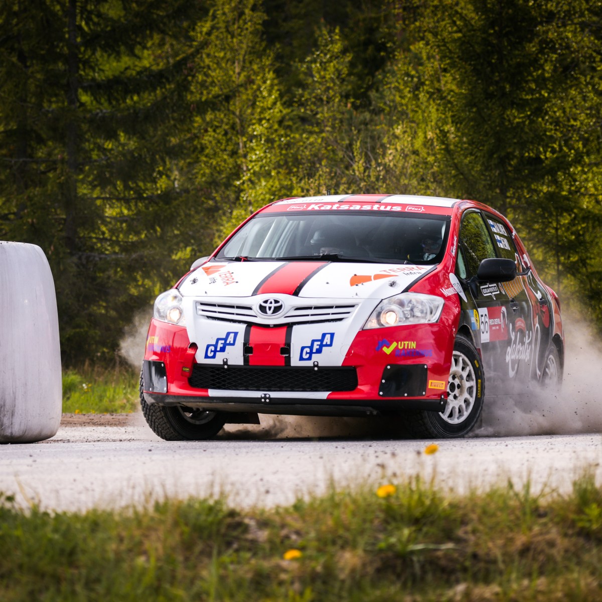 Rallin Suomen Juniorimestarussarja jatkui Turussa – Haastajat&nbsp;heräsivät